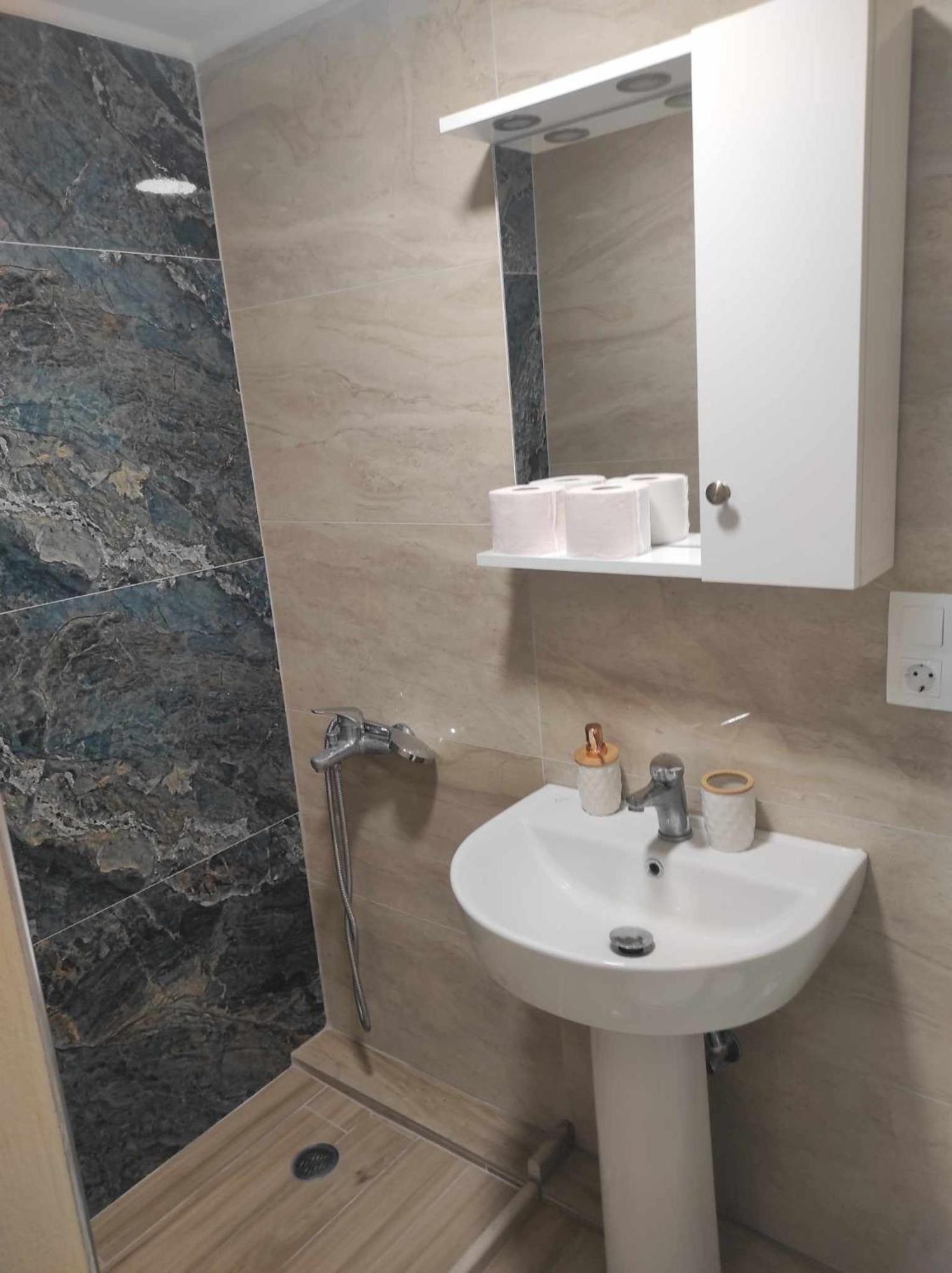 Light Blue Paralia Apartments Bagian luar foto