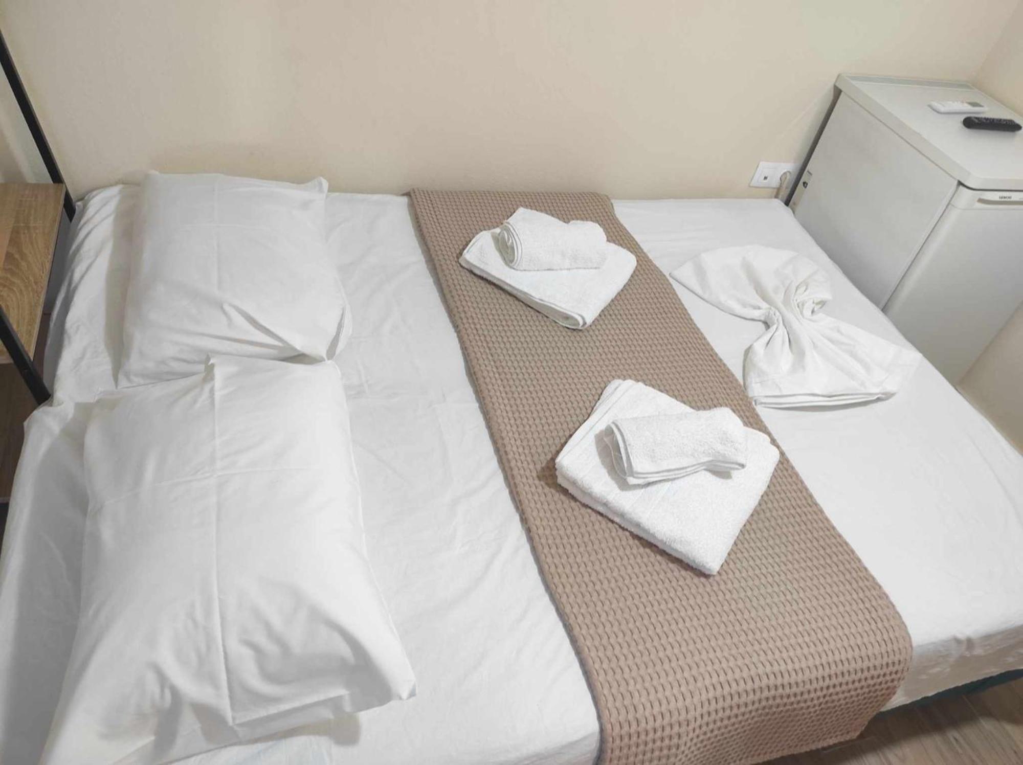Light Blue Paralia Apartments Bagian luar foto