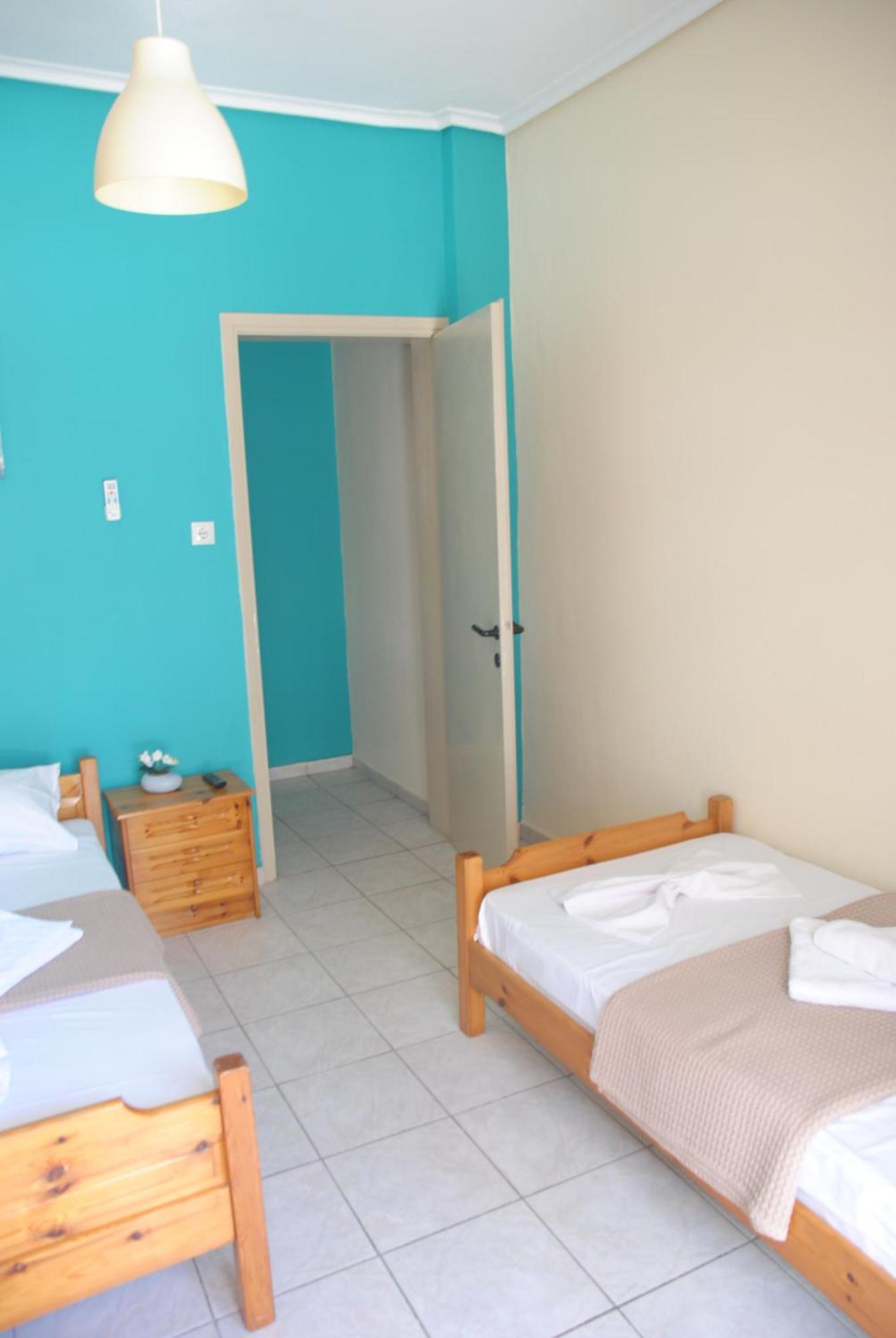 Light Blue Paralia Apartments Bagian luar foto