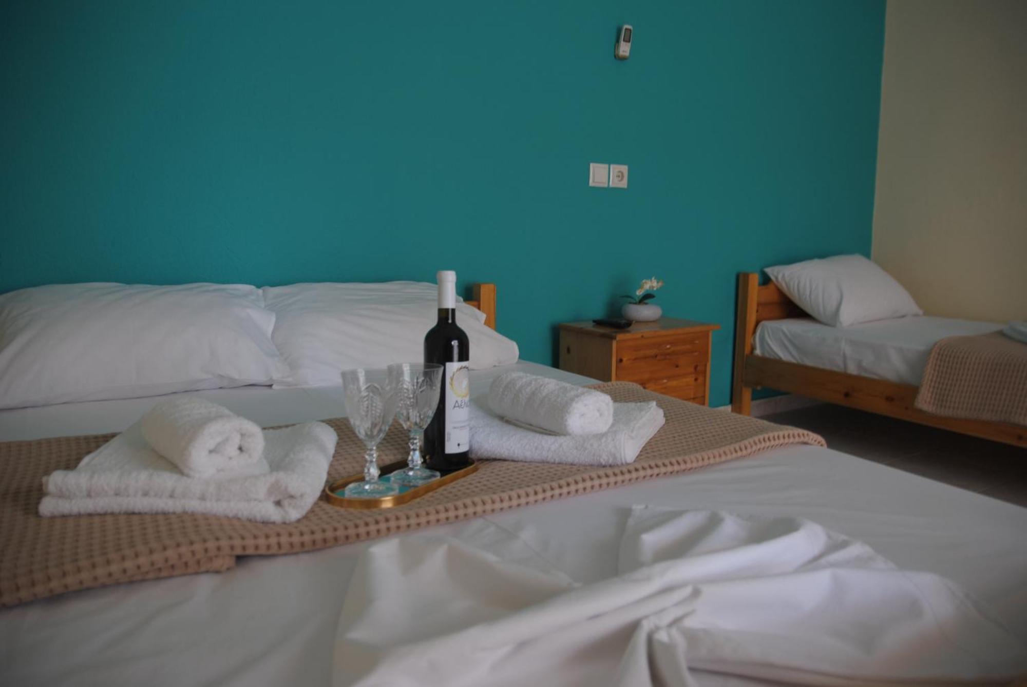 Light Blue Paralia Apartments Bagian luar foto