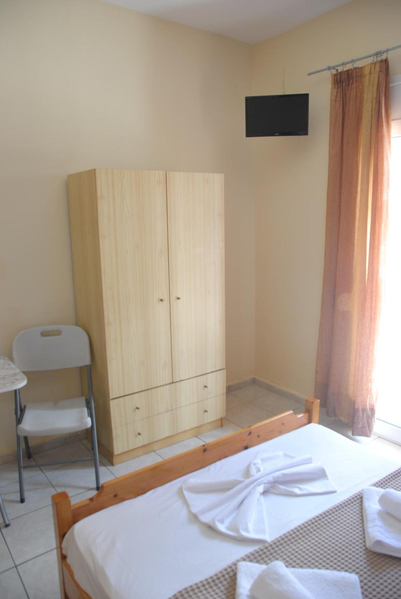 Light Blue Paralia Apartments Bagian luar foto